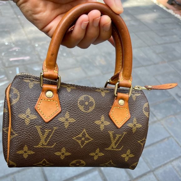 LOUIS VUITTON Monogram Mini Speedy Hand Bag - Picture 16 of 16